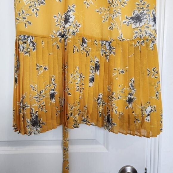 Studio8 Floral‎ Dress - Picture 9 of 11